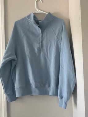 Parke by Target Light Blue Women's Pullover Henley Sweatshirt